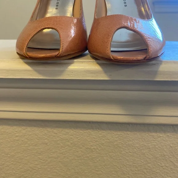 2 FOR $25 Marc By Marc Jacob’s Peach Glitter Pumps Peep Toe Leather 36.5 6.5 - Picture 5 of 6